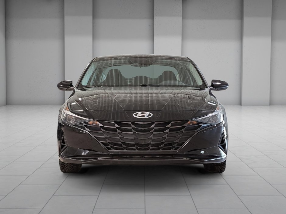 Hyundai Elantra PREFERRED CAMERA CARPLAY SIEGES CHAUFFANTS MAGS 2023-6