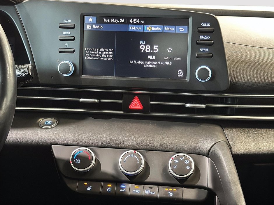 Hyundai Elantra PREFERRED CAMERA CARPLAY SIEGES CHAUFFANTS MAGS 2023-20
