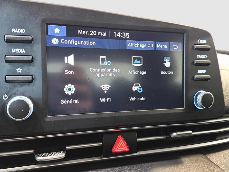 Hyundai Elantra PREFERRED CAMERA CARPLAY SIEGES CHAUFFANTS MAGS 2023-19