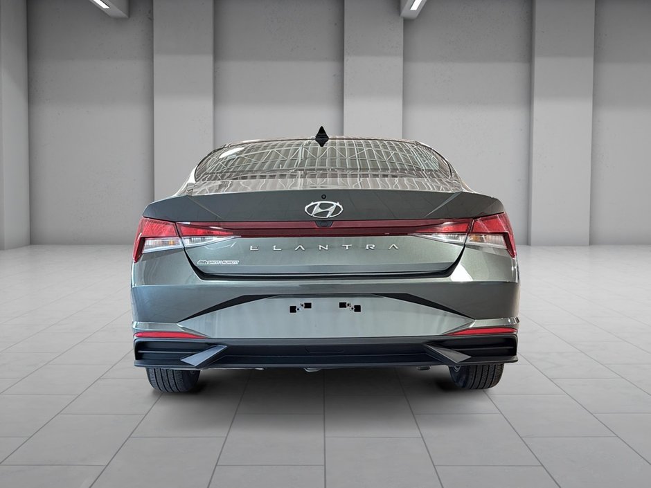 Hyundai Elantra PREFERRED CAMERA CARPLAY SIEGES CHAUFFANTS MAGS 2023-5