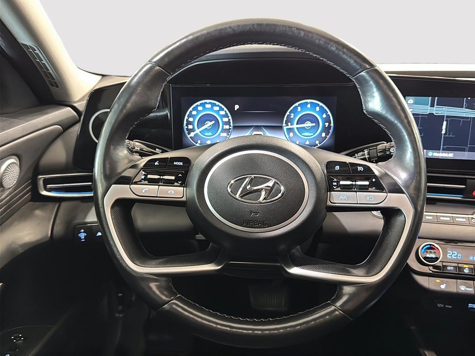 Hyundai Elantra PREFERRED TECH TOIT OUVRANT VOLANT CHAUFFANTS CAM 2023-30