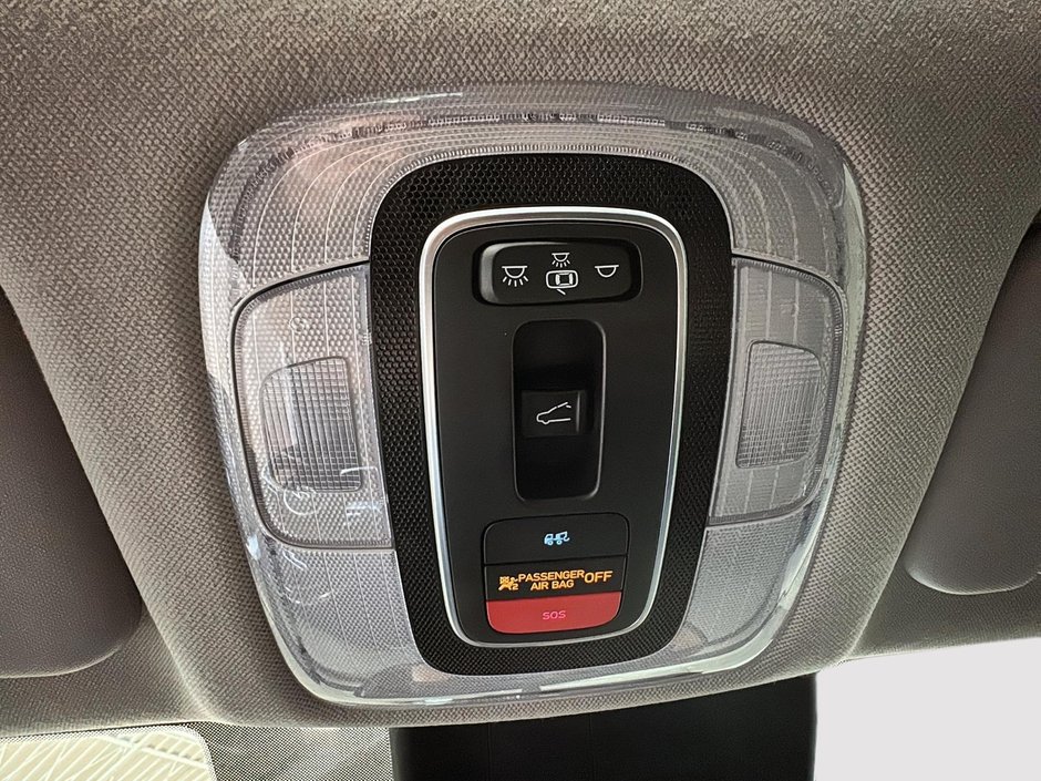 Hyundai Elantra PREFERRED TECH TOIT OUVRANT VOLANT CHAUFFANTS CAM 2023-37