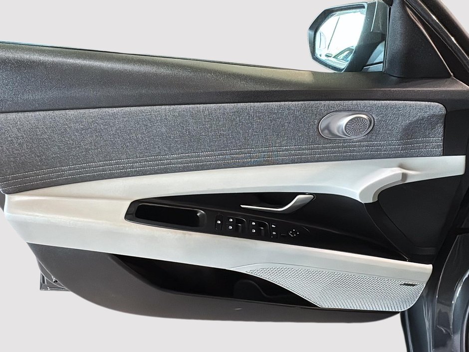 Hyundai Elantra LUXURY TOIT NAVIGATION BOSE CUIR CARPLAY MAG 17 2023-18