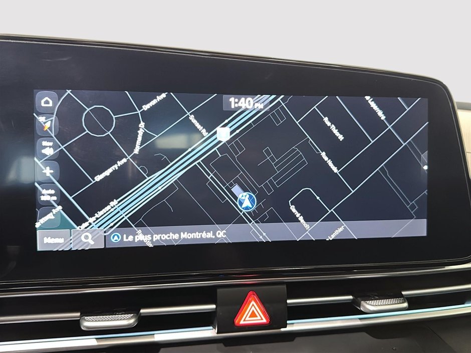 Hyundai Elantra PREFERRED TECH TOIT OUVRANT GPS CHAUFFANTS CARPLAY 2023-26