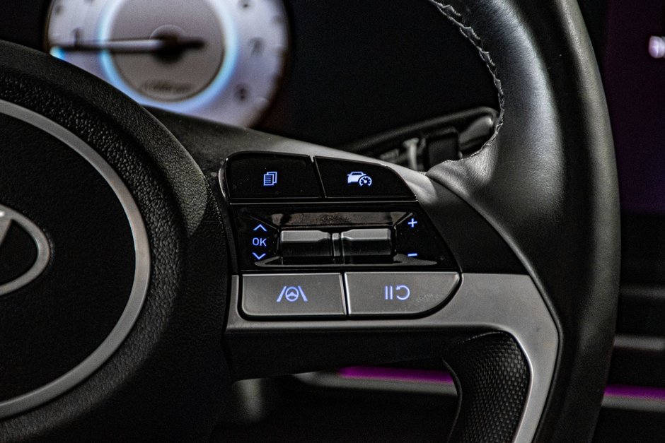 Hyundai Elantra PREFERRED TECH TOIT CAMERA CARPLAY VOLANT CHAUFFANT 2024-34