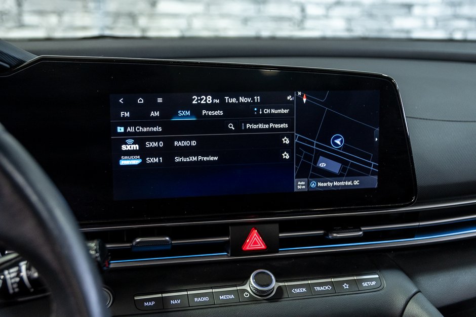 Hyundai Elantra PREFERRED TOIT OUVRANT SIEGES ET VOLANT CHAUFFANTS 2024-28