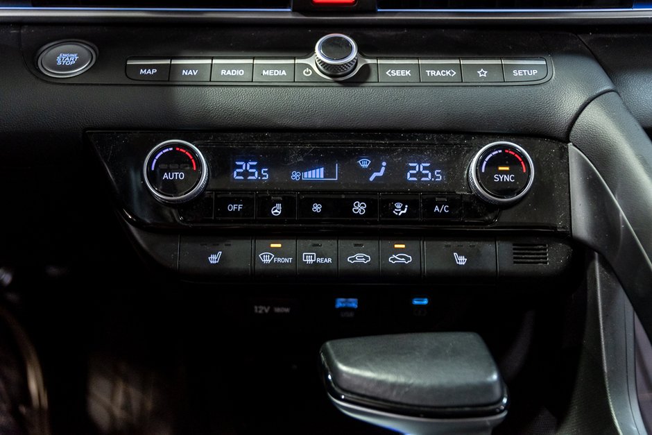 Hyundai Elantra PREFERRED TOIT OUVRANT SIEGES ET VOLANT CHAUFFANTS 2024-32