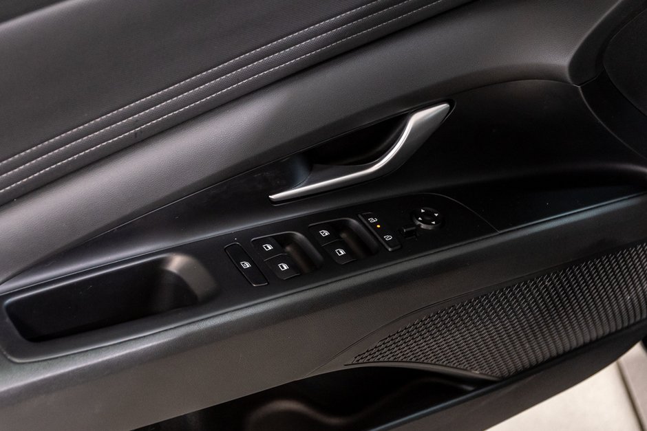 Hyundai Elantra PREFERRED VOLANT CHAUFFANT CAMERA CARPLAY 2024-19