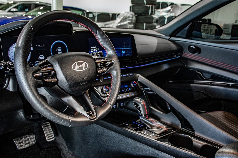 Hyundai Elantra N-LINE ULTIMATE TOIT NAVIGATION CARPLAY BOSE 2024-16