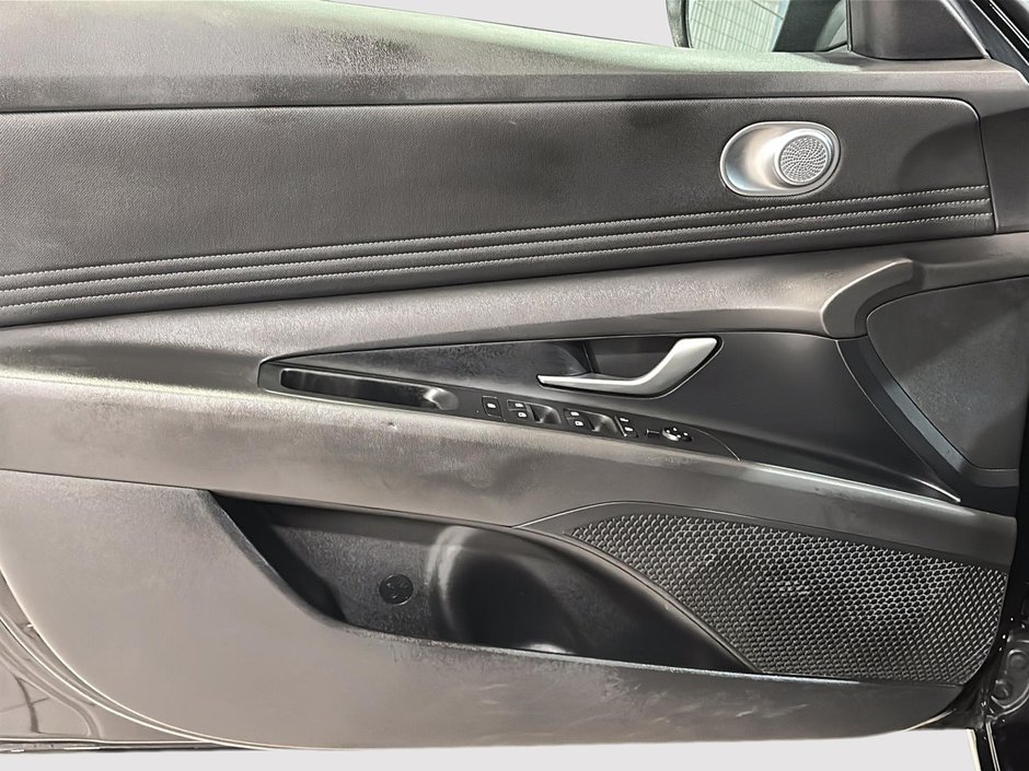 Hyundai Elantra PREFERRED VOLANT CHAUFFANT CARPLAY CAMERA 2024-12