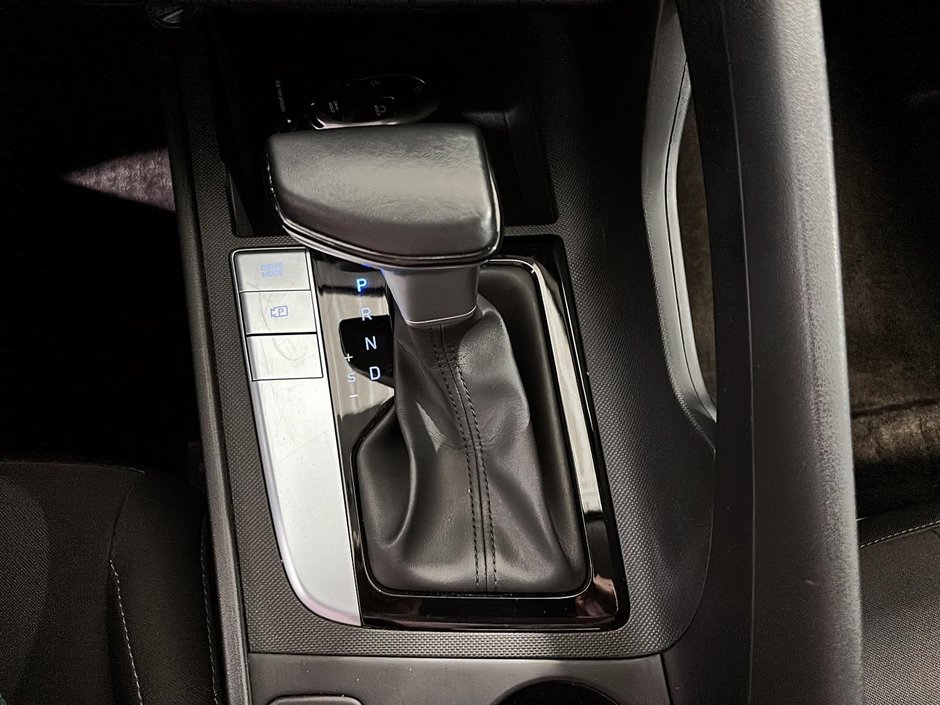 Hyundai Elantra PREFERRED VOLANT CHAUFFANT CARPLAY CAMERA 2024-14