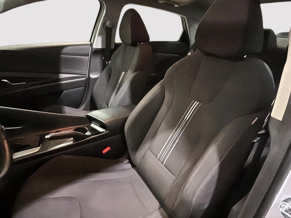 Hyundai Elantra PREFERRED TECH TOIT OUVRANT CARPLAY CAMERA 2024-14