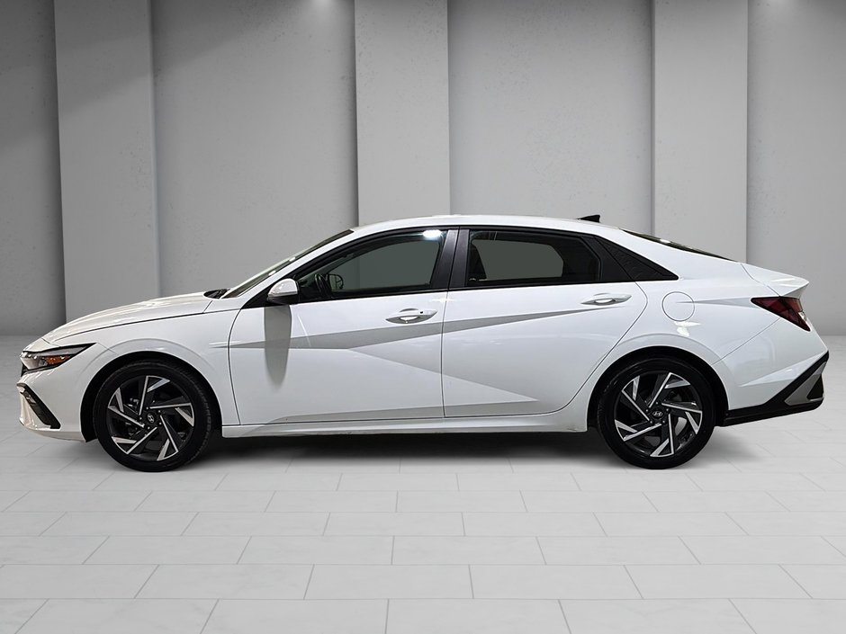 Hyundai Elantra PREFERRED TECH TOIT OUVRANT CARPLAY CAMERA 2024-2