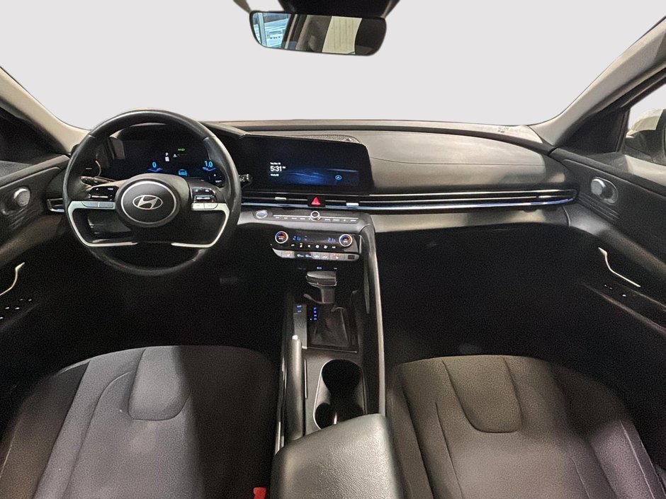 Hyundai Elantra PREFERRED TECH TOIT OUVRANT CARPLAY CAMERA 2024-18