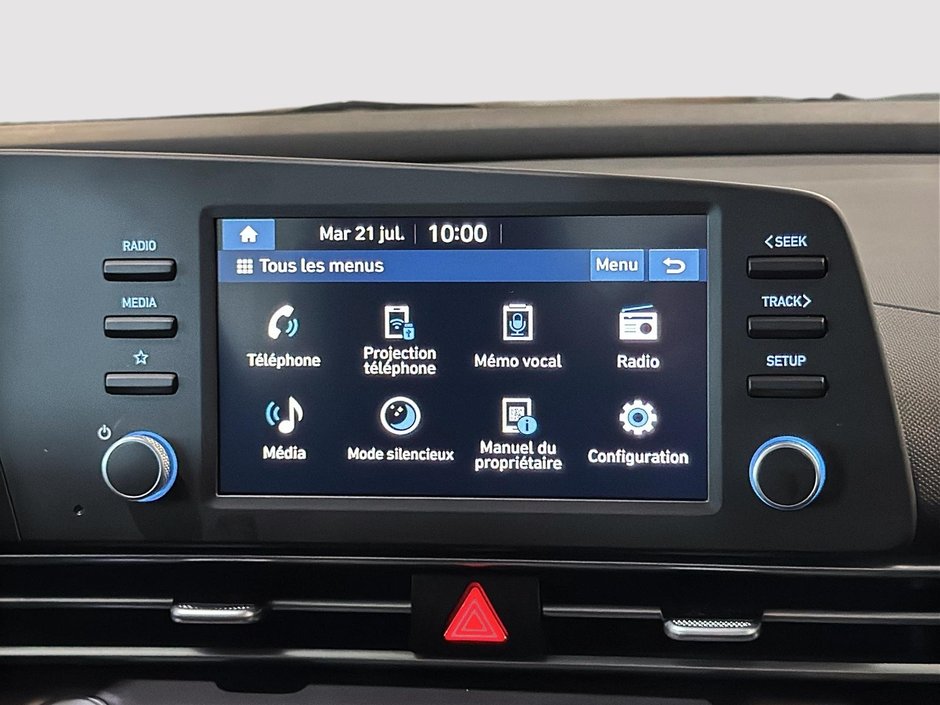 Hyundai Elantra PREFERRED CAMERA CARPLAY SIEGES CHAUFFANTS MAGS 2024-24