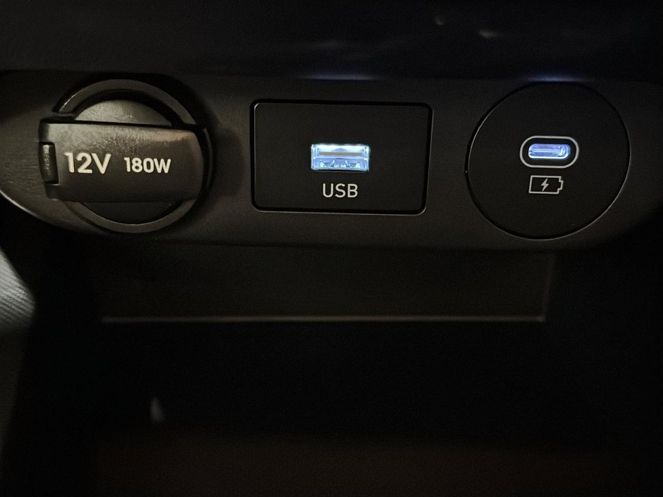 Hyundai Elantra PREFERRED CAMERA CARPLAY SIEGES CHAUFFANTS MAGS 2024-35