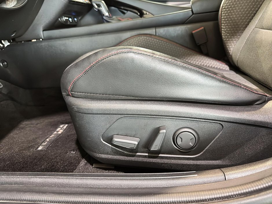 Hyundai Elantra N-LINE TOIT CUIR/TISSU CAMERA BLUELINK KEYLESS 2024-22