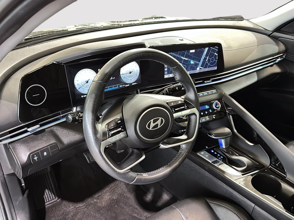 Hyundai Elantra LUXURY ** CECI EST UNE 2024 AU PRIX D'UNE 2023 ** 2024-3