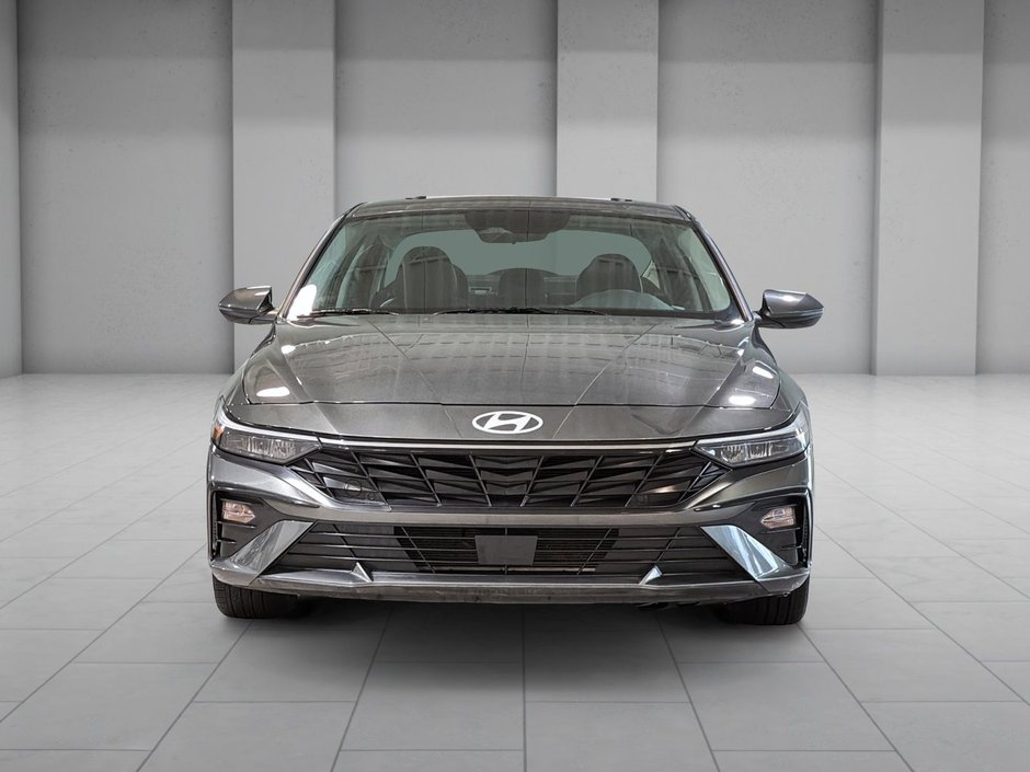 Hyundai Elantra LUXURY ** CECI EST UNE 2024 AU PRIX D'UNE 2023 ** 2024-7