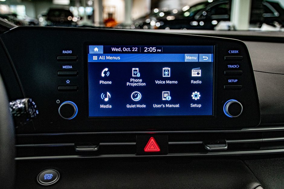 Hyundai Elantra PREFERRED CARPLAY CAMERA KEYLESS  VOLANT CHAUFFANT 2025-22