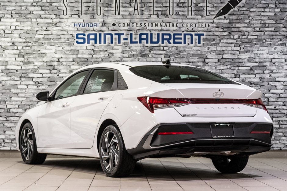 Hyundai Elantra PREFERRED TECH PACKAGE TOIT CARPLAY CAMERA KEYLESS 2025-10