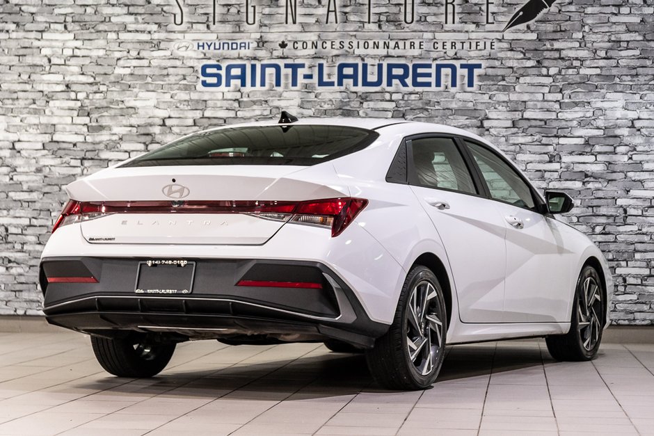 Hyundai Elantra PREFERRED TECH PACKAGE TOIT CARPLAY CAMERA KEYLESS 2025-14