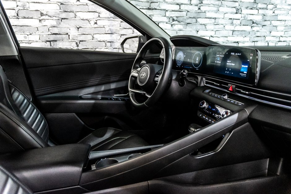 Hyundai Elantra LUXURY TOIT OUVRANT CUIR BLUELINK BOSE KEYLESS NAV 2025-33