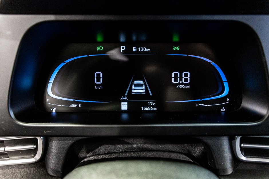 Hyundai Elantra PREFERRED CARPLAY CAMERA KEYLESS  VOLANT CHAUFFANT 2025-23