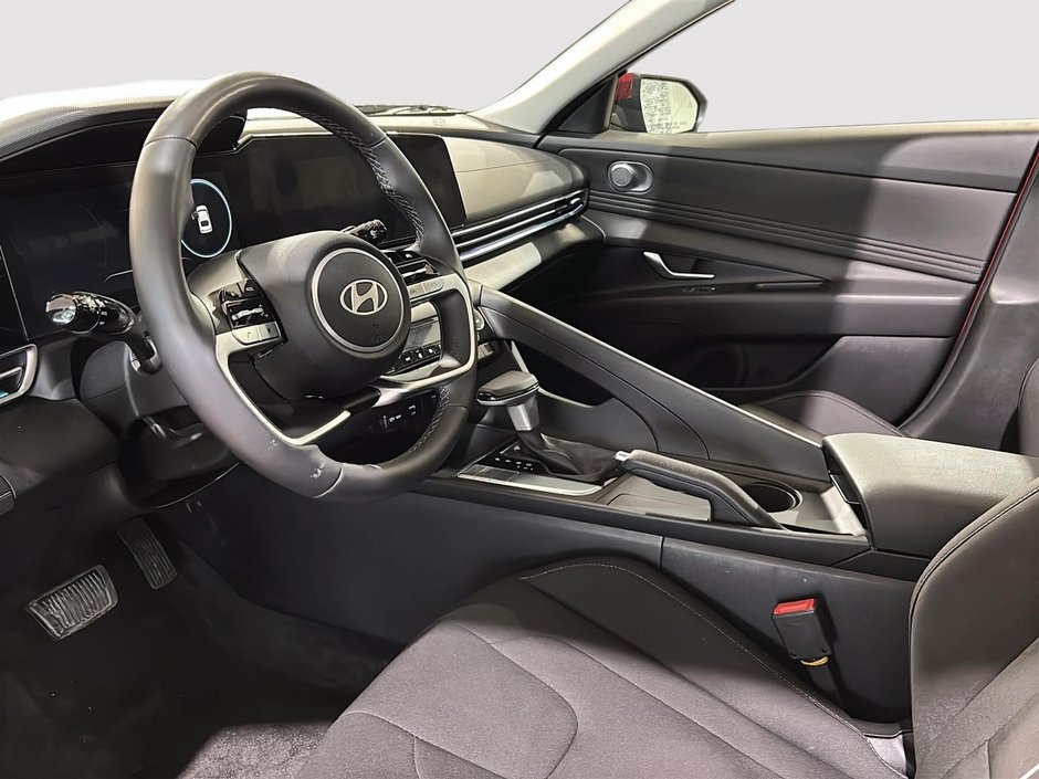 Hyundai Elantra PREFERRED TECH TOIT VOLANT CHAUFFANT CARPLAY CAM. 2025-11