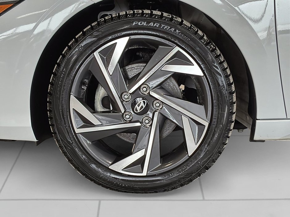 Hyundai Elantra PREFERRED TECH PACKAGE TOIT CARPLAY CAMERA KEYLESS 2025-3