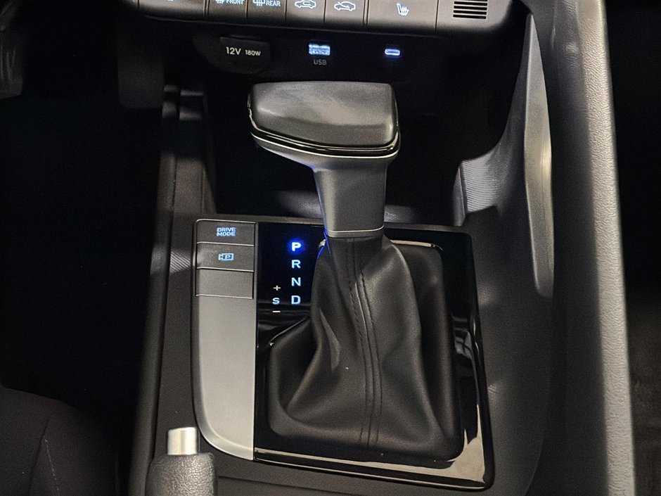 Hyundai Elantra PREFERRED TECH PACKAGE TOIT CARPLAY CAMERA KEYLESS 2025-19