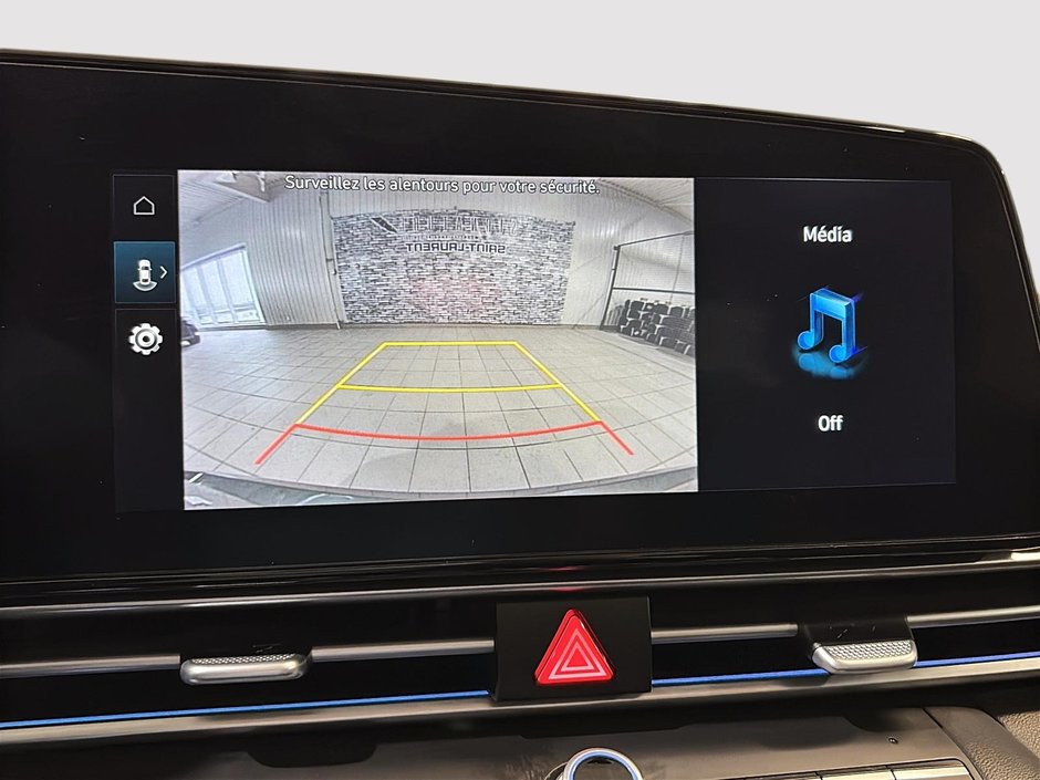 Hyundai Elantra PREFERRED TECH PACKAGE TOIT CARPLAY CAMERA KEYLESS 2025-21