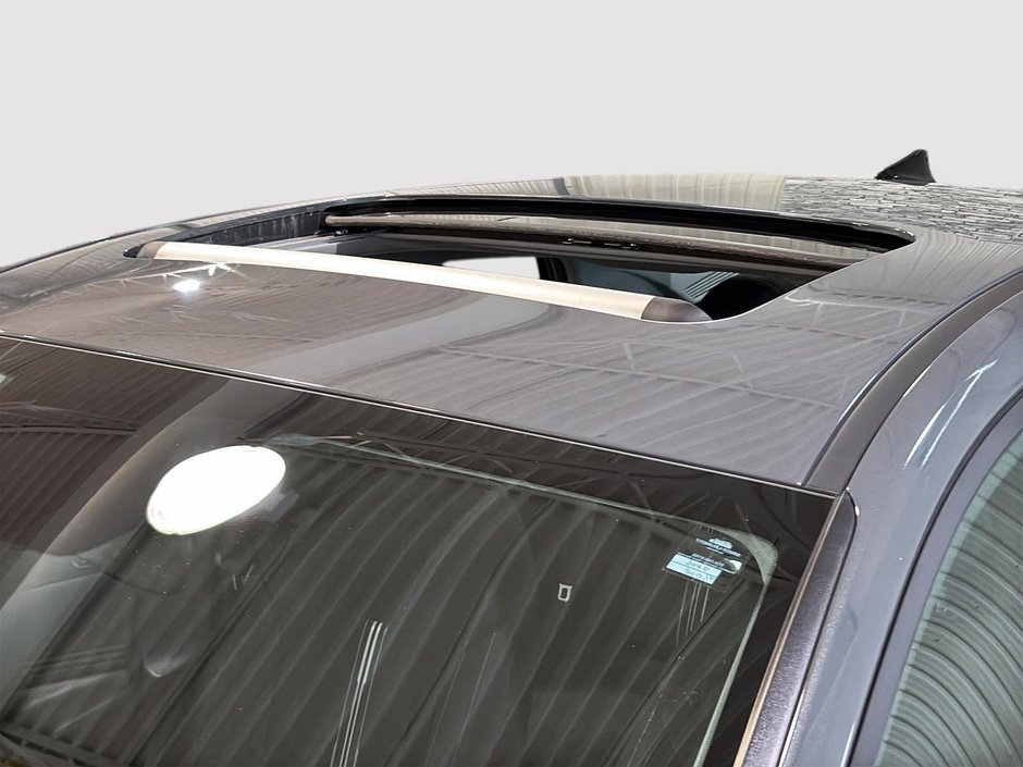 Hyundai Elantra PREFERRED TECH PACKAGE TOIT CARPLAY CAMERA KEYLESS 2025-4