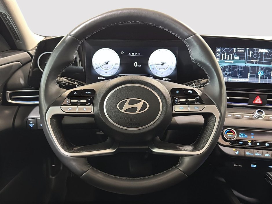 Hyundai Elantra PREFERRED TECH PACKAGE TOIT CARPLAY CAMERA KEYLESS 2025-24