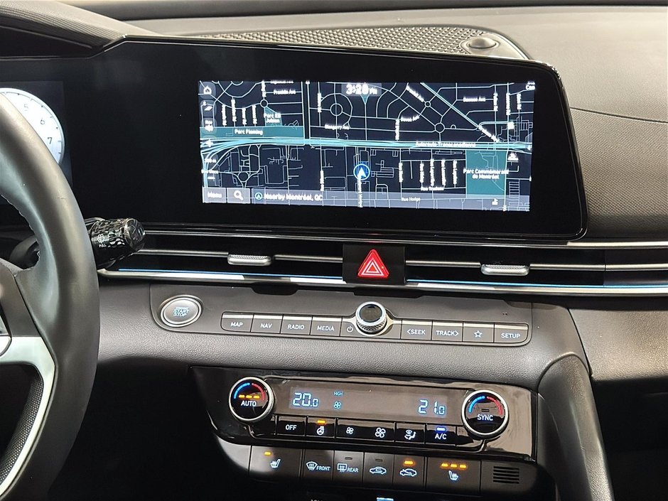 Hyundai Elantra PREFERRED TECH PACKAGE TOIT CARPLAY CAMERA KEYLESS 2025-17