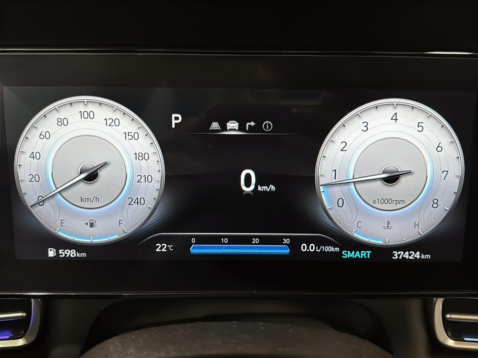 Hyundai Elantra PREFERRED TECH PACKAGE TOIT CARPLAY CAMERA KEYLESS 2025-27