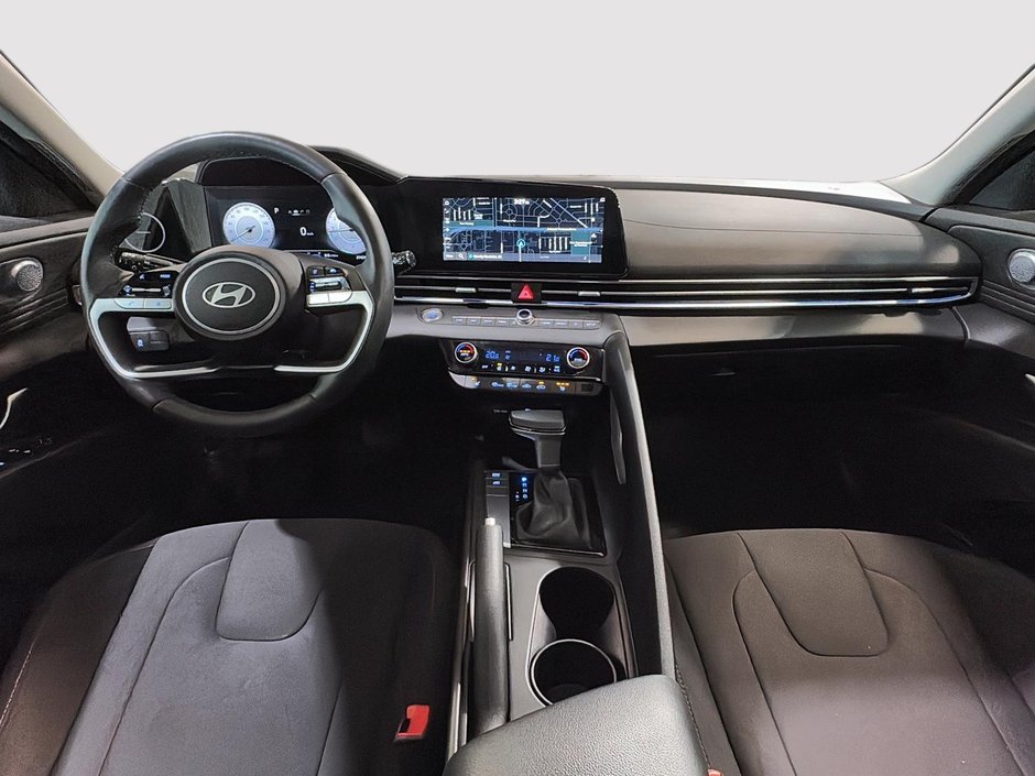 Hyundai Elantra PREFERRED TECH PACKAGE TOIT CARPLAY CAMERA KEYLESS 2025-16