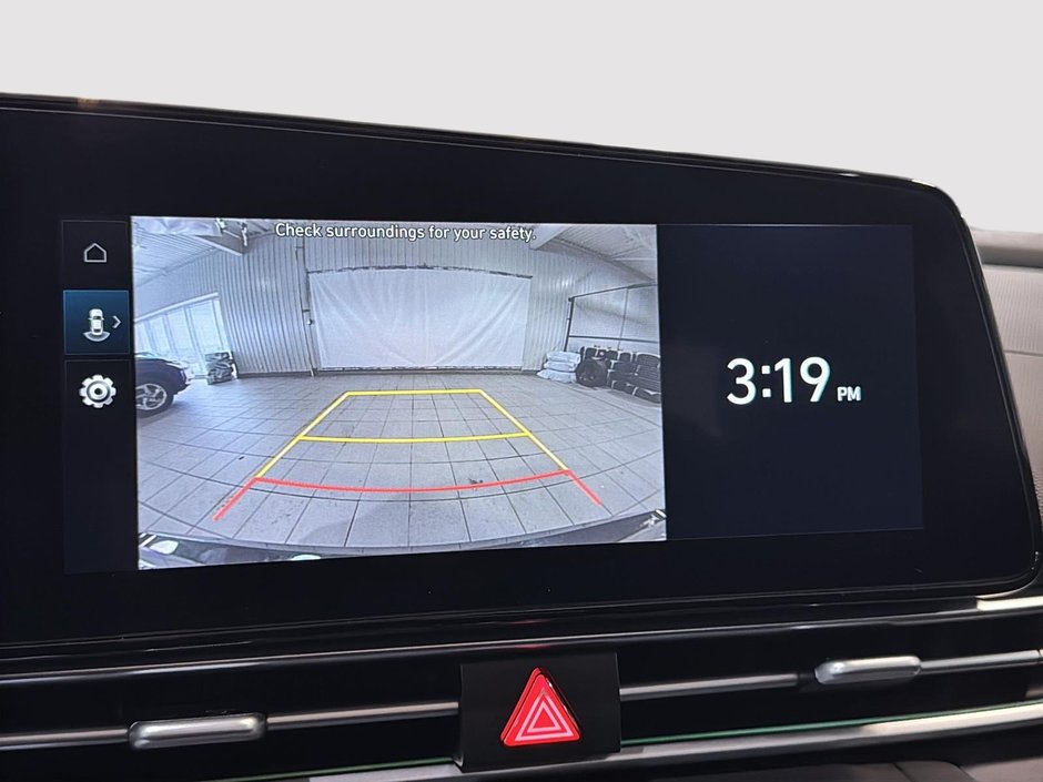 Hyundai Elantra PREFERRED TECH PACKAGE TOIT CARPLAY CAMERA KEYLESS 2025-23