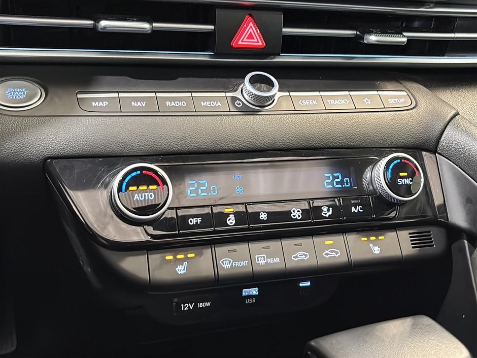 Hyundai Elantra PREFERRED TECH TOIT VOLANT CHAUFFANT CARPLAY CAM. 2025-27