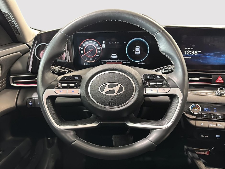 Hyundai Elantra PREFERRED TECH PACKAGE TOIT CARPLAY CAMERA KEYLESS 2025-22