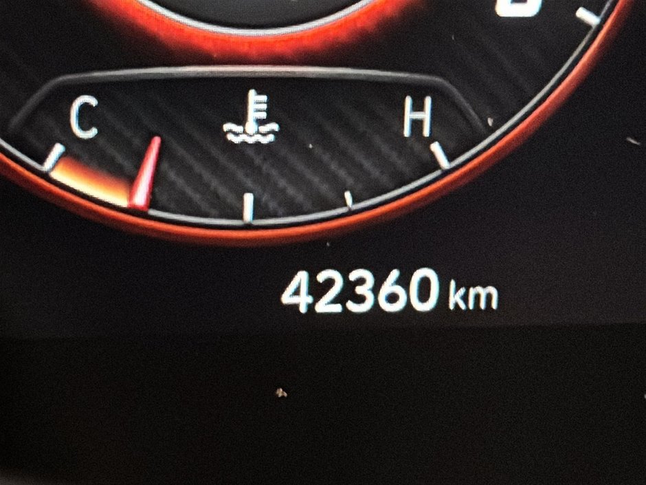 Hyundai Elantra PREFERRED TECH PACKAGE TOIT CARPLAY CAMERA KEYLESS 2025-25