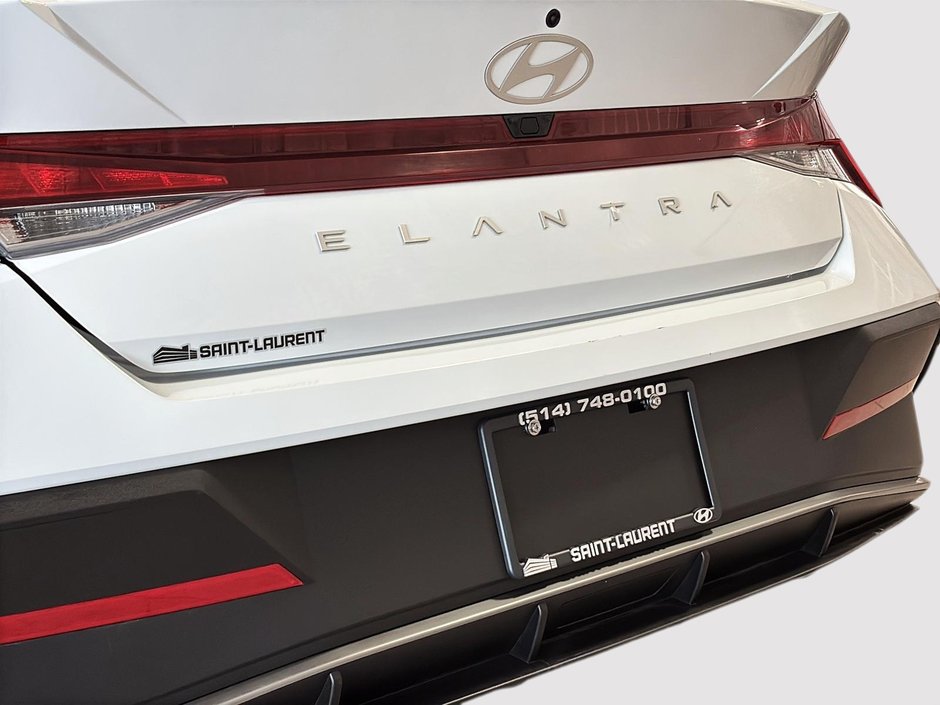 Hyundai Elantra PREFERRED TECH PACKAGE TOIT CARPLAY CAMERA KEYLESS 2025-7