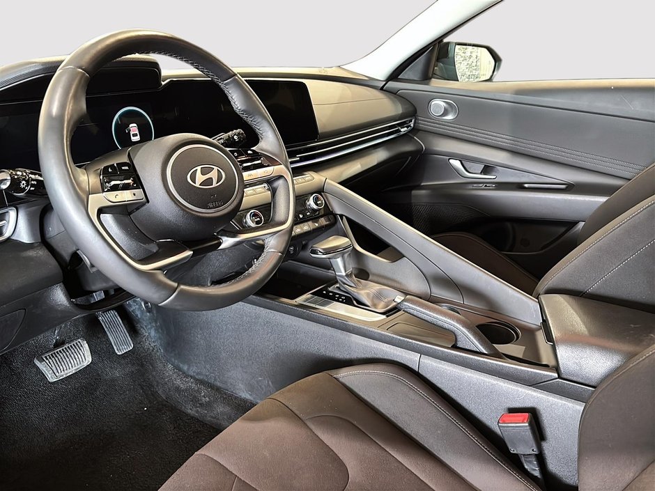 2025 Hyundai Elantra PREFERRED TECH PACKAGE TOIT CARPLAY CAMERA KEYLESS-10