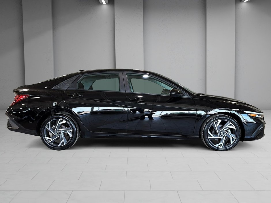 2025 Hyundai Elantra PREFERRED TECH PACKAGE TOIT CARPLAY CAMERA KEYLESS-9