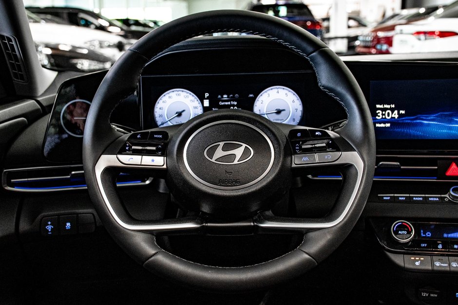 Hyundai Elantra PREFERRED TECH PACKAGE TOIT CARPLAY CAMERA KEYLESS 2025-34