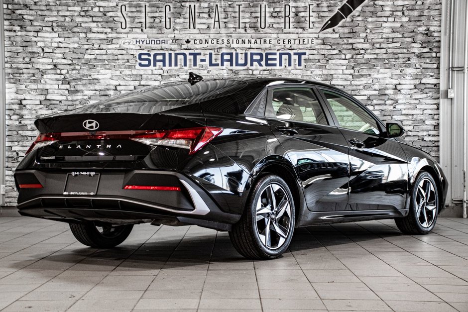 Hyundai Elantra PREFERRED TECH PACKAGE TOIT CARPLAY CAMERA KEYLESS 2025-10