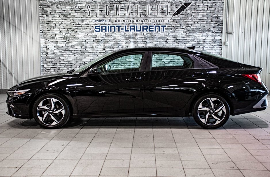 Hyundai Elantra PREFERRED TECH PACKAGE TOIT CARPLAY CAMERA KEYLESS 2025-14