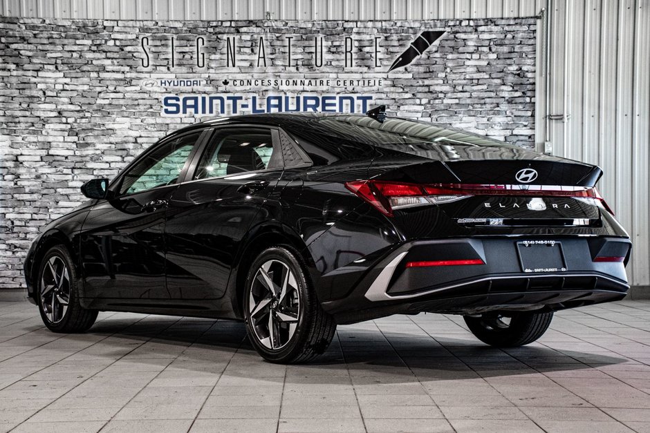 Hyundai Elantra PREFERRED TECH PACKAGE TOIT CARPLAY CAMERA KEYLESS 2025-12