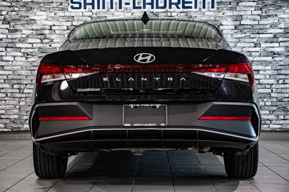 Hyundai Elantra PREFERRED TECH PACKAGE TOIT CARPLAY CAMERA KEYLESS 2025-11