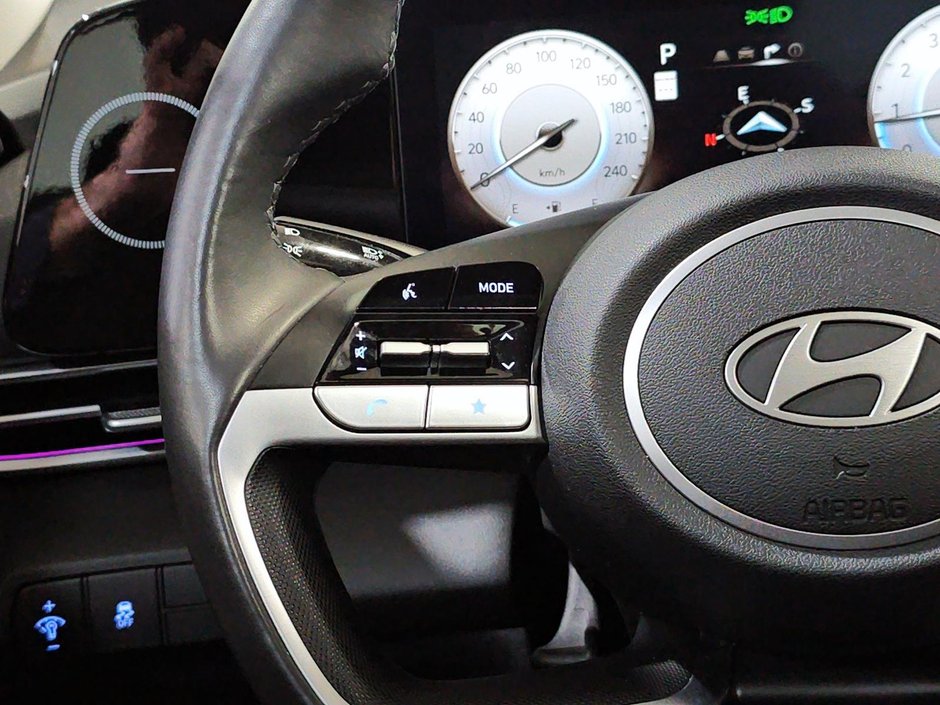 Hyundai Elantra PREFERRED TECH GPS TOIT DEMARREUR CARPLAY CAM 2025-25